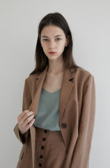 Tailored Women's Linen Blazer with Classic Notch Lapel and Double-Button Front Closure