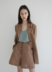 High-Waisted Women's Linen Shorts with Front Button Closure and Tailored Fit