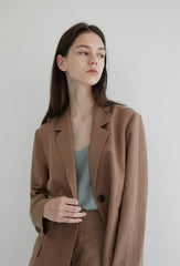 High-Waisted Women's Linen Shorts with Front Button Closure and Tailored Fit