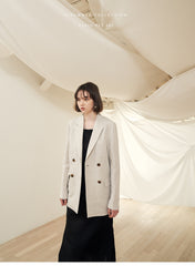 Double-Breasted Women's Linen Blazer with Structured Fit and Notch Lapel Tailoring