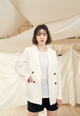 Double-Breasted Women's Linen Blazer with Peak Lapel and Tailored Lightweight Structure