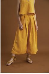 Wide Leg Linen Pants With Relaxed Fit And Cropped Length