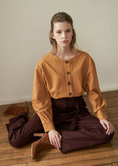 Soft Linen Blouse With Neck Tie Detail And Structured Cuffs – Lightweight Elegant Design