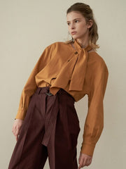 Soft Linen Blouse With Neck Tie Detail And Structured Cuffs – Lightweight Elegant Design