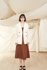 Double-Breasted Women's Linen Blazer with Peak Lapel and Tailored Lightweight Structure