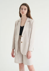 High-Waisted Women's Linen Shorts with Tailored Fit and Wide-Leg Mid-Thigh Silhouette