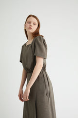 High-Waisted Linen Midi Skirt with Front Pleat and Back Elastic Detail for Elegant Movement