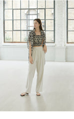 High-Waisted Wide Leg Linen Pants for Women with Tailored Pleats and Flattering Silhouett