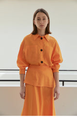 Balloon Sleeve Linen Blouse with Oversized Collar and Front Button Detail for Elegant Styling