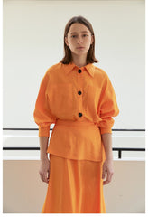 Balloon Sleeve Linen Blouse with Oversized Collar and Front Button Detail for Elegant Styling