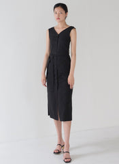 Sleeveless Button-Front Linen Midi Dress with Belted Waist and Side Slit Detail