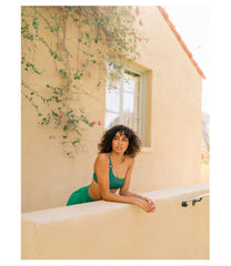 High-Waisted Linen Shorts with Gathered Waistband and Relaxed Summer Fit