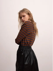 Striped Cotton Long-Sleeve Shirt with Relaxed Fit and Classic Crew Neck