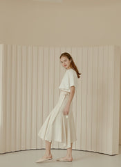 Cropped Linen Blouse With Elastic Hem And Short Sleeves For Refined Casual Styling