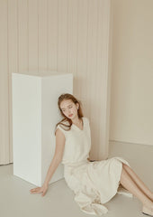 Flared Hem Linen Midi Skirt with Side Tie Detail and High Waist Silhouette