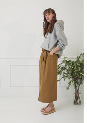 High-Waisted Linen Midi Skirt with Front Slit and Clean Seams for Effortless Elegance