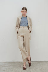 Tailored Linen Blazer for Women with Notch Lapel and Flap Pockets – Lightweight Formal Jacket