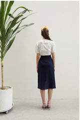 Linen Eyelet Blouse with Scalloped Collar and Puff Sleeves – Button-Down Feminine Design