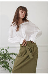 Oversized Linen Shirt with Dropped Shoulders and Button-Down Front for Relaxed Styling