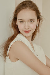 Sleeveless V-Neck Linen Blouse with Soft Drape and Relaxed Fit for Elegant Everyday Wear