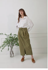 Oversized Linen Shirt with Dropped Shoulders and Button-Down Front for Relaxed Styling
