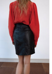 Linen Button-Up Shirt with Structured Collar and Long Puff Sleeves