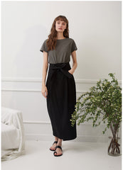 High-Waisted Linen Midi Skirt with Waist Tie and Front Slit for Sleek Tailored Styling