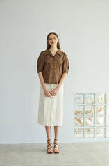 Linen Blouse with Wide Collar and Puff Sleeves – Button-Down Tailored Top for Elegant Styling