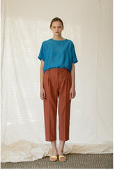 High-Rise Tailored Linen Pants with Side Pockets and Cropped Hem – Lightweight and Breathable