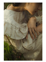 Vestido de lino y algodón Sherry con mangas largas y volantes