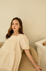 Elegant Tiered Puff Sleeve Linen Dress with Square Neckline and Flowy Silhouette