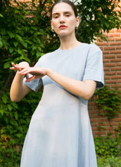 Short Sleeve Linen Midi Dress with Fitted Waist, Side Pockets, and Flared Hemline