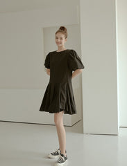 Elegant Puff Sleeve A-Line Dress in Breathable Cotton Poplin Fabric with Flowy Skirt Design