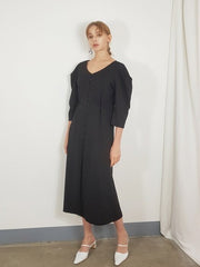 V-Neck Linen Midi Dress with 3/4 Sleeves and Button-Down Front for an Elegant, Feminine Silhouette