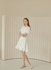 Flared A-Line Cotton Poplin Dress with Puff Sleeves and Fitted Bodice for Feminine Silhouette