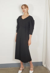 V-Neck Linen Midi Dress with 3/4 Sleeves and Button-Down Front for an Elegant, Feminine Silhouette