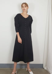 V-Neck Linen Midi Dress with 3/4 Sleeves and Button-Down Front for an Elegant, Feminine Silhouette