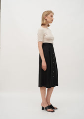 High-Waisted A-Line Linen Midi Skirt with Front Button Detail and Soft Pleat Accents