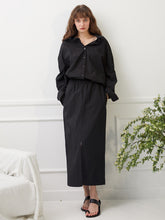 Relaxed-Fit Linen Shirt With Spread Collar and Button Front Closure