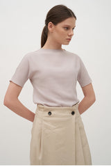 High-Waisted Linen Midi Skirt with Button Front and Pleated Detailing for Elegant Style