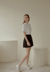 Classic Relaxed-Fit Linen T-Shirt for Women with Breathable Fabric and Minimalist Design