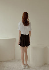 Classic Relaxed-Fit Linen T-Shirt for Women with Breathable Fabric and Minimalist Design