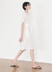 Elegant Linen Short-Sleeve Midi Dress With V-Neck And Tie-Waist For Breathable Summer Style