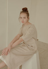 Elegant Midi-Length Linen Dress with Puff Sleeves and Tie-Back Detail for Effortless Charm