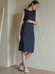 High-Waisted Tailored Linen Skirt with Sleek Silhouette and Midi Length for Elegant Versatility