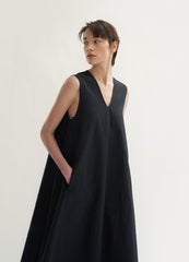 Sleeveless A-Line Linen Dress with V-Neckline and Flowing Mid-Calf Hem