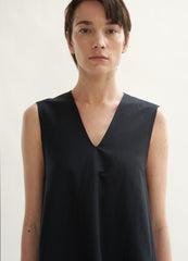 Sleeveless A-Line Linen Dress with V-Neckline and Flowing Mid-Calf Hem