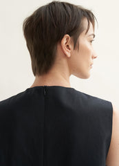 Sleeveless A-Line Linen Dress with V-Neckline and Flowing Mid-Calf Hem