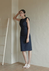 High-Waisted Tailored Linen Skirt with Sleek Silhouette and Midi Length for Elegant Versatility