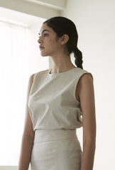 High-Waisted Tailored Linen Skirt with Sleek Midi Silhouette for Refined Everyday Elegance